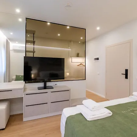 Apartment E'lux Seaside Vlore