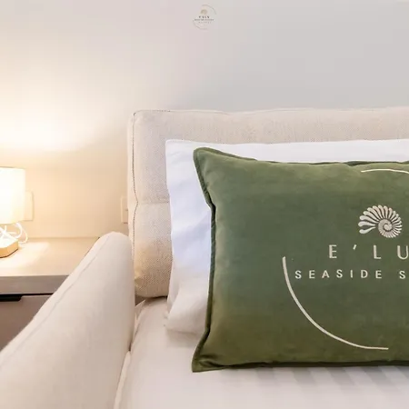 Apartment E'lux Seaside *