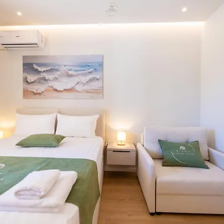 E'lux Seaside Apartment