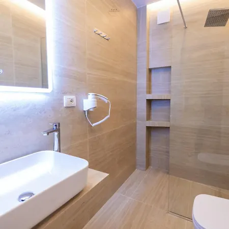 Apartment E'lux Seaside Vlore
